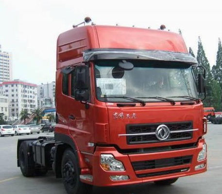 De rode 4X2-Paardekracht DFL4180A5 van de Tractor Hoofdvrachtwagen met EURO V-Emissienorm