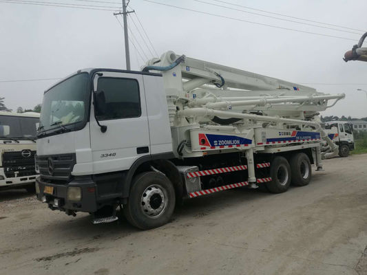 China De Vrachtwagens van de tweede Hand Concrete Mixer/Concrete Pompvrachtwagen 37m 38m 47m 48m leverancier