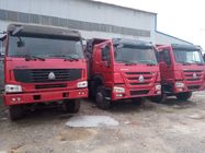 China 375 Vrachtwagens van de de Handkipper van PK tweede, Gebruikte de Kippersvrachtwagens van 6*4 LHD voor het Overbrengen van Dieren fabriek